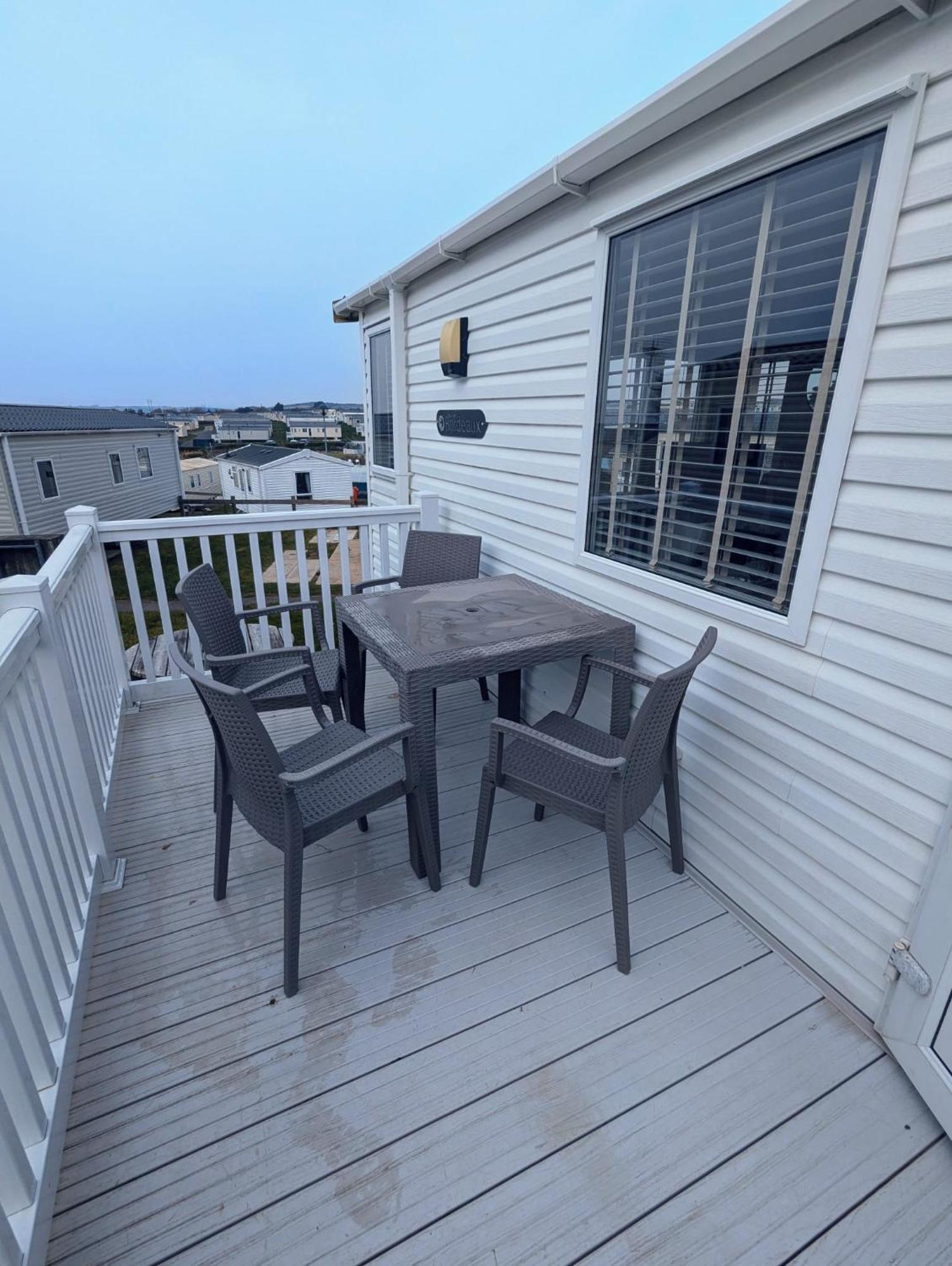 Beautifully Presented Dog Friendly Caravan On Very Popular Littlesea Holiday Haven Park Weymouth Wyke Regis 외부 사진